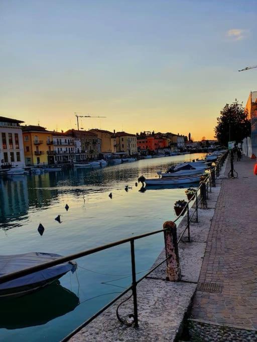 Una Rosa Sul Mincio Valeggio sul Mincio Esterno foto